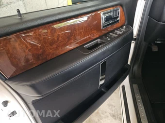 2016 Lincoln Navigator Select – miniatura 9