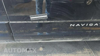 2016 Lincoln Navigator Select – miniatura 23