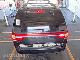 2016 Lincoln Navigator Select – miniatura 5