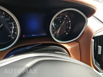 2016 Maserati Ghibli S – miniatura 12