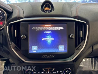 2016 Maserati Ghibli – miniatura 23