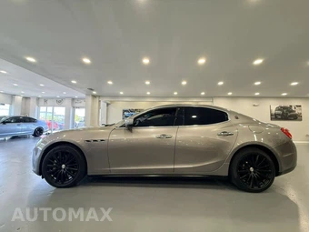 2016 Maserati Ghibli – miniatura 4