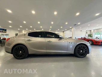 2016 Maserati Ghibli – miniatura 8