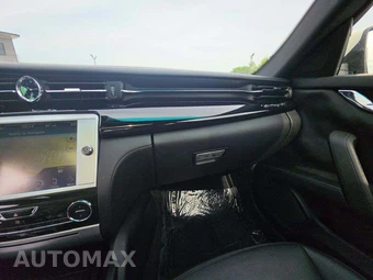 2016 Maserati Quattroporte S – miniatura 16