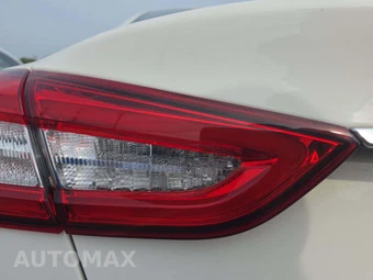 2016 Maserati Quattroporte S – miniatura 21