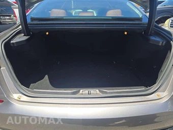2016 Maserati Quattroporte S – miniatura 14
