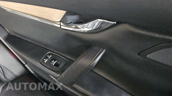 2016 Maserati Quattroporte S – miniatura 19