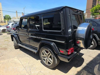 2016 Mercedes-Benz AMG G 63 4MATIC – miniatura 2