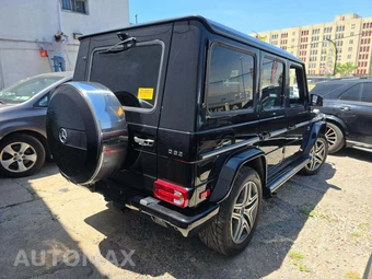 2016 Mercedes-Benz AMG G 63 4MATIC – miniatura 3