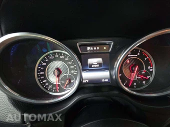 2016 Mercedes-Benz AMG G 63 4MATIC – miniatura 9