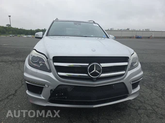 2016 Mercedes-Benz AMG GL 63 4MATIC – miniatura 2