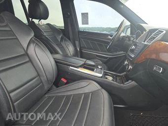 2016 Mercedes-Benz AMG GL 63 4MATIC – miniatura 8
