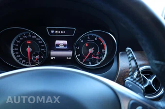 2016 Mercedes-Benz AMG GLA 45 4MATIC - miniatura 22
