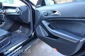 2016 Mercedes-Benz AMG GLA 45 4MATIC - miniatura 26