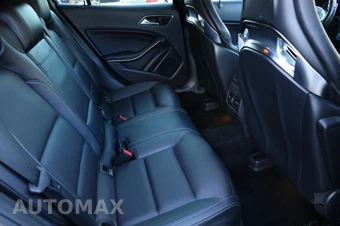 2016 Mercedes-Benz AMG GLA 45 4MATIC - miniatura 9