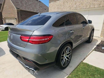 2016 Mercedes-Benz AMG GLE 63 S 4MATIC – miniatura 3