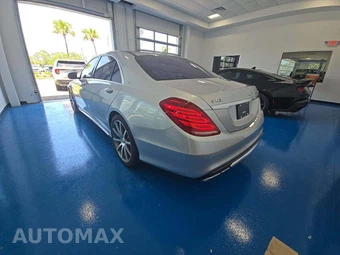 2016 Mercedes-Benz AMG S 63 4MATIC Sedan – miniatura 2