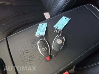 2016 Mercedes-Benz AMG S 63 4MATIC Sedan – miniatura 8