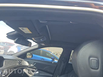 2016 Mercedes-Benz AMG S 63 4MATIC Sedan – miniatura 17