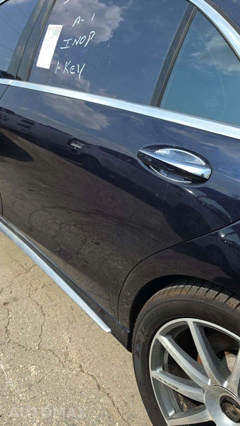 2016 Mercedes-Benz AMG S 63 4MATIC Sedan – miniatura 27