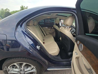 2016 Mercedes-Benz C 300 4MATIC – miniatura 16