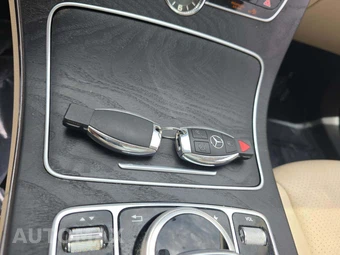 2016 Mercedes-Benz C 300 4MATIC – miniatura 8