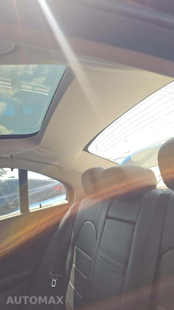 2016 Mercedes-Benz C 300 4MATIC – miniatura 23