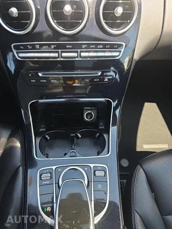 2016 Mercedes-Benz C 300 4MATIC – miniatura 32
