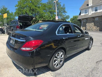 2016 Mercedes-Benz C 300 4MATIC – miniatura 3
