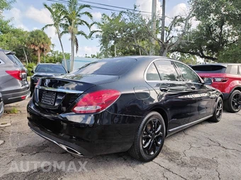 2016 Mercedes-Benz C 300 – miniatura 13