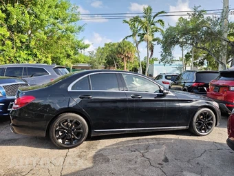 2016 Mercedes-Benz C 300 – miniatura 19