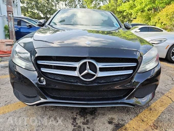 2016 Mercedes-Benz C 300 – miniatura 30
