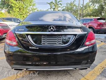 2016 Mercedes-Benz C 300 – miniatura 36