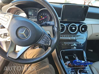 2016 Mercedes-Benz C 300 - miniatura 11