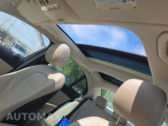 2016 Mercedes-Benz C 300 - miniatura 8