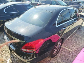 2016 Mercedes-Benz C 300 – miniatura 3