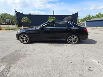 2016 Mercedes-Benz C 300 – miniatura 3