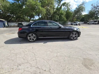 2016 Mercedes-Benz C 300 – miniatura 5