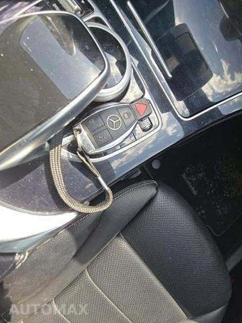 2016 Mercedes-Benz C 300 – miniatura 9