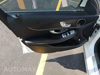 2016 Mercedes-Benz C 300 - miniatura 9