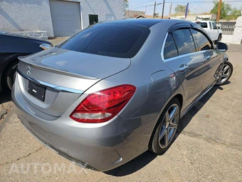 2016 Mercedes-Benz C 300 w/Sport Pkg - miniatura 3