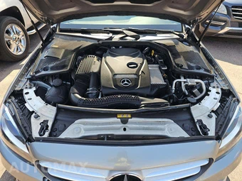 2016 Mercedes-Benz C 300 w/Sport Pkg - miniatura 32