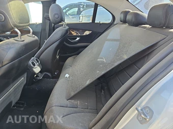 2016 Mercedes-Benz C-Class Sedan C 300 – miniatura 13