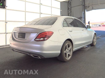 2016 Mercedes-Benz C-Class Sedan C 300 – miniatura 4
