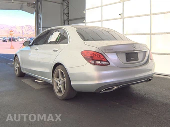 2016 Mercedes-Benz C-Class Sedan C 300 – miniatura 6