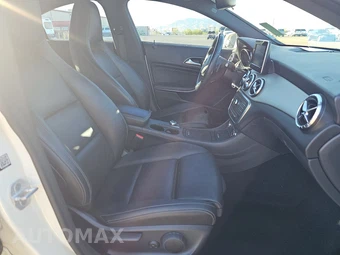 2016 Mercedes-Benz CLA 250 4MATIC - miniatura 8