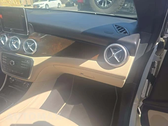 2016 Mercedes-Benz CLA 250 4MATIC - miniatura 19