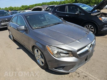 2016 Mercedes-Benz CLA 250 4MATIC - miniatura 3