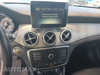 2016 Mercedes-Benz CLA 250 – miniatura 11