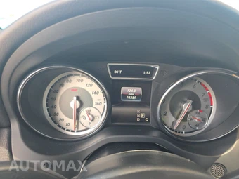 2016 Mercedes-Benz CLA 250 – miniatura 12